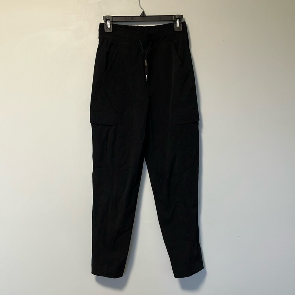 Sweaty Betty Black Zip Ankle Cargo Pockets Jogger Pants